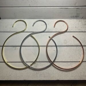 Elegant Metallic Accessory Hanger Set - Gold, Silver, and Rose Gold (s hooks)